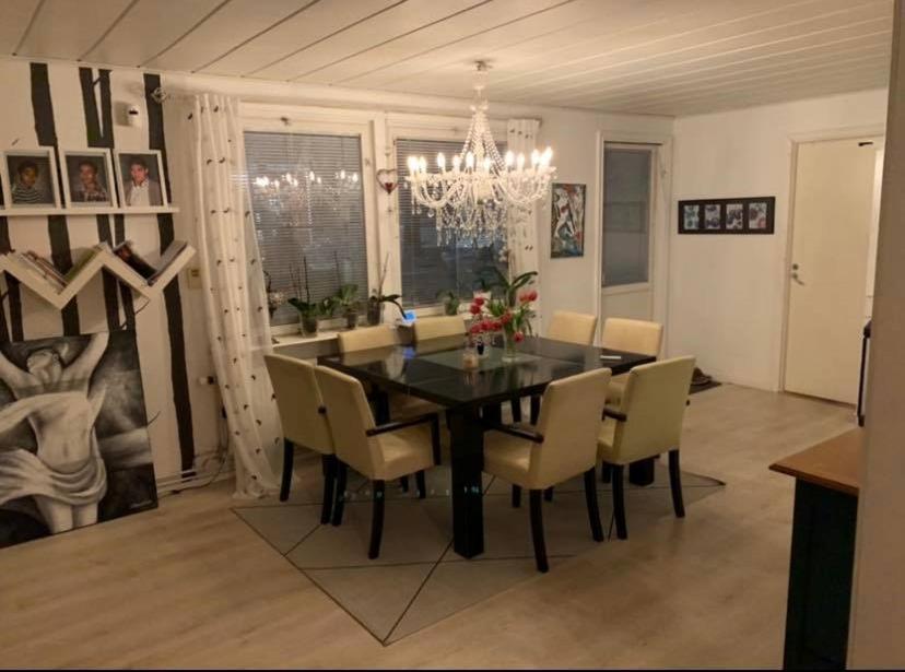 Own Private Room In A Big House! Лулео Екстер'єр фото